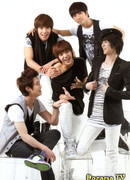 Звездный кулак c MBLAQ