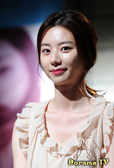 Park Soo Jin. Чжин Су Ван. Пак Су рён актриса. Пак Су Джин Режиссер.