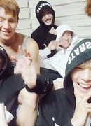 Monsta X V LIVE