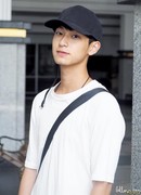 Чимон Вачиравит Руангвиват (Chimon Wachirawit Ruangwiwat: ชิม่อน วชิรวิชญ์ เรืองวิวรรธน์)