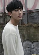 Сугино Ёсукэ (Sugino Yosuke: 杉野遥亮)