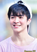 Эрт Тирапат Рынриткун (Earth Teerapat Ruangritkul: เอิร์ธ ธีระภัทร์ เรืองฤทธิ์กุล)