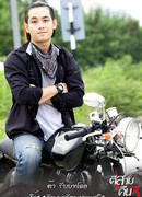 Эрт Тават Понраттанапрасет (Earth Thawat Pornrattanaprasert: เอิร์ธ ธวัช พรรัตนประเสริฐ)