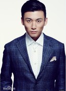 Ван И Чжоу (Wang Yi Zhou (1989): 王翌舟)