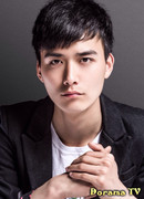 Хэ Лун Лун (He Long Long: 何龙龙)