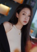 Цю Ши Юань (Vera Qiu: Qiu Shi Yuan)