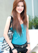 Пой Павина Тансисурот (Poy Paweena Thansrisuroj: ปอย ปวีณา ตันท์ศรีสุโรจน์)