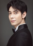 Чэнь Син Сюй (Oliver Chen: Chen Xing Xu)