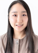 Уэно Сумирэ (Ueno Sumire: 上埜すみれ)