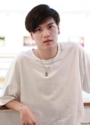 Марк Наттарит Вораколэсит (Marc Natarit Worakornlertsith: มาร์ค ณฐริศร์ วรกรเลิศสิทธิ์)