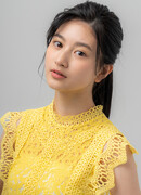 Ёсида Акари (Yoshida Akari: 吉田朱里)