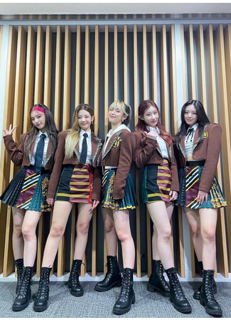 Группа ITZY 04.11.21