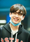 Сэнта Понсапак Удомпот (Santa Pongsapak Oudompoch: แซนต้า พงศภัค อุดมโภชน์)