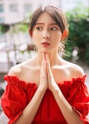 Цзян Юань Я Жун (Jiang Yuan Ya Rong: 蒋袁娅蓉)