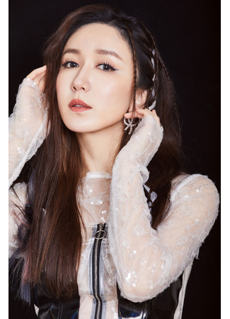 Актер Лоу И Сяо 29.10.25