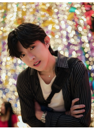 Актер Вин Тхирамет Пхирабовонсук 21.11.25