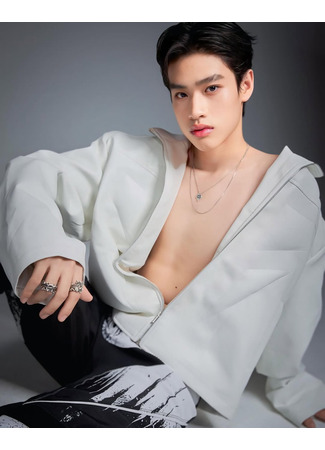 Актер Лион Криттaпот Буньямани 21.11.25