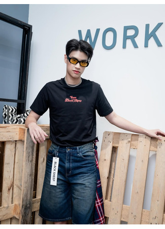 Актер Лион Криттaпот Буньямани 21.11.25