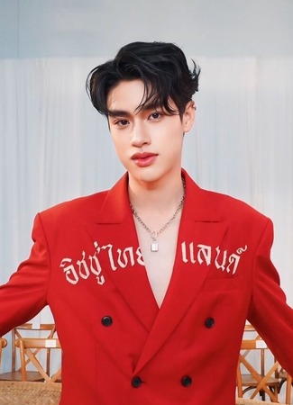 Актер Лион Криттaпот Буньямани 21.11.25