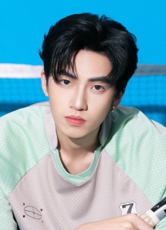 Актер Хуан Тянь 08.12.25