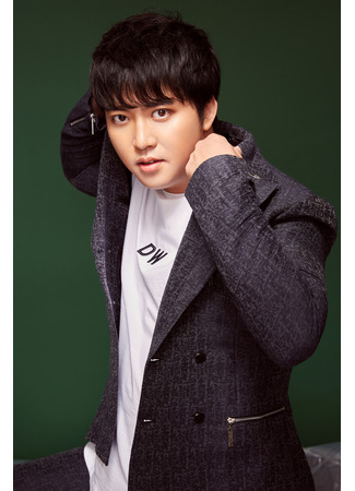 Актер Чжан И Мин 12.12.25