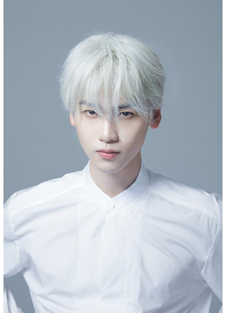 Актер Ло Май И 14.12.25