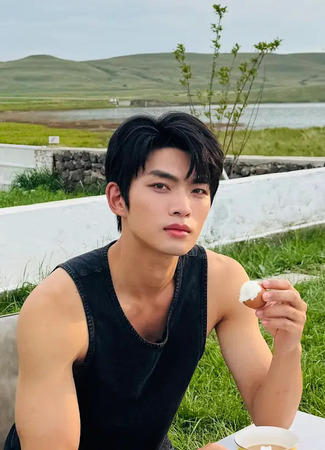 Актер Ван Чэнь Жуй 22.12.25