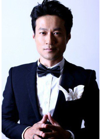 Режиссёр Оу Тань Кай 22.12.25